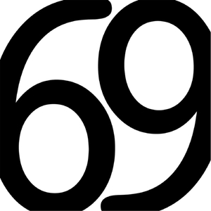 少妇看A片自慰呻吟
