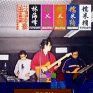 少妇看A片自慰呻吟
